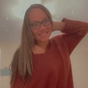 Meet your Posher, Courtney